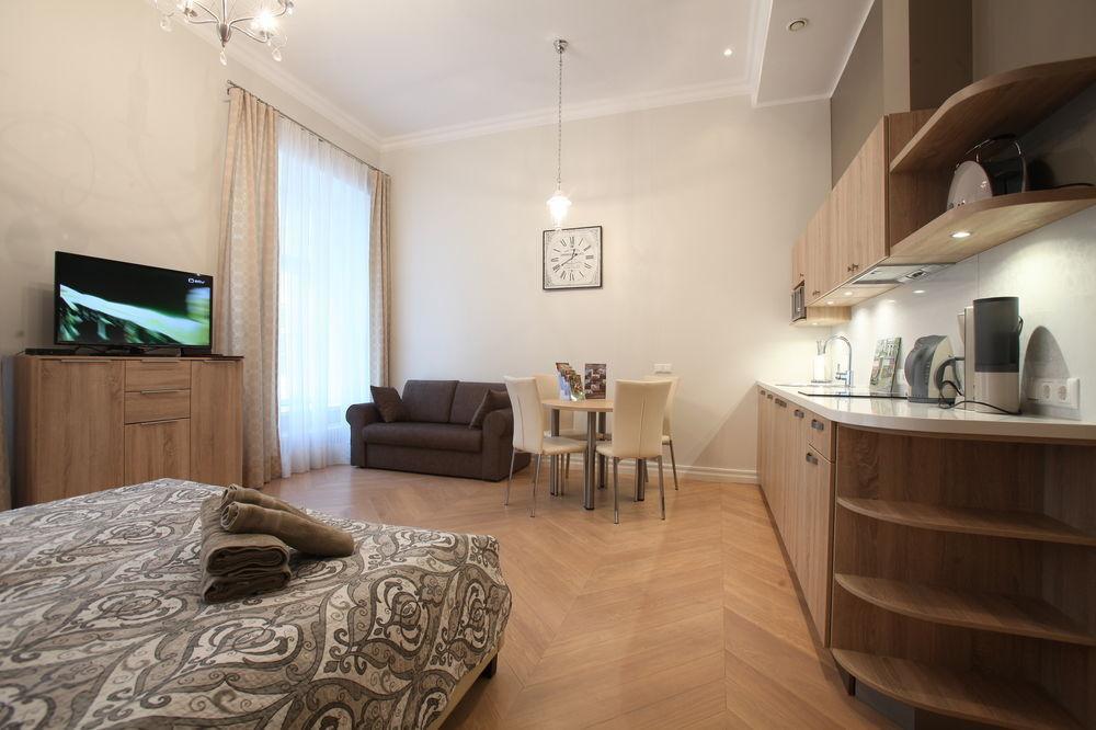 Delta Apartments - Old Town View Apartment Tallinn Ngoại thất bức ảnh