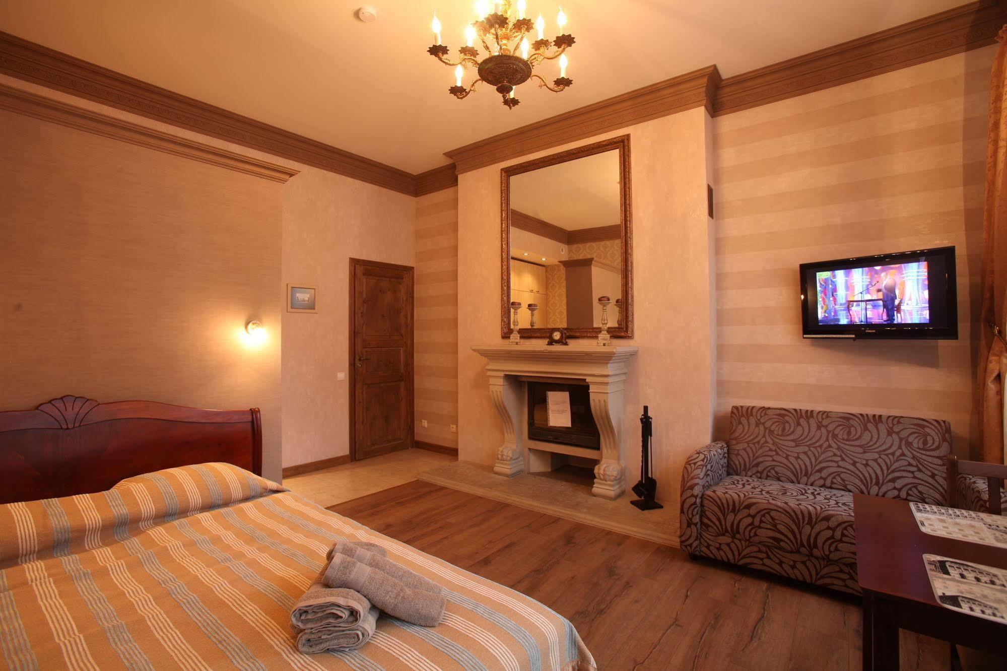 Delta Apartments - Old Town View Apartment Tallinn Ngoại thất bức ảnh
