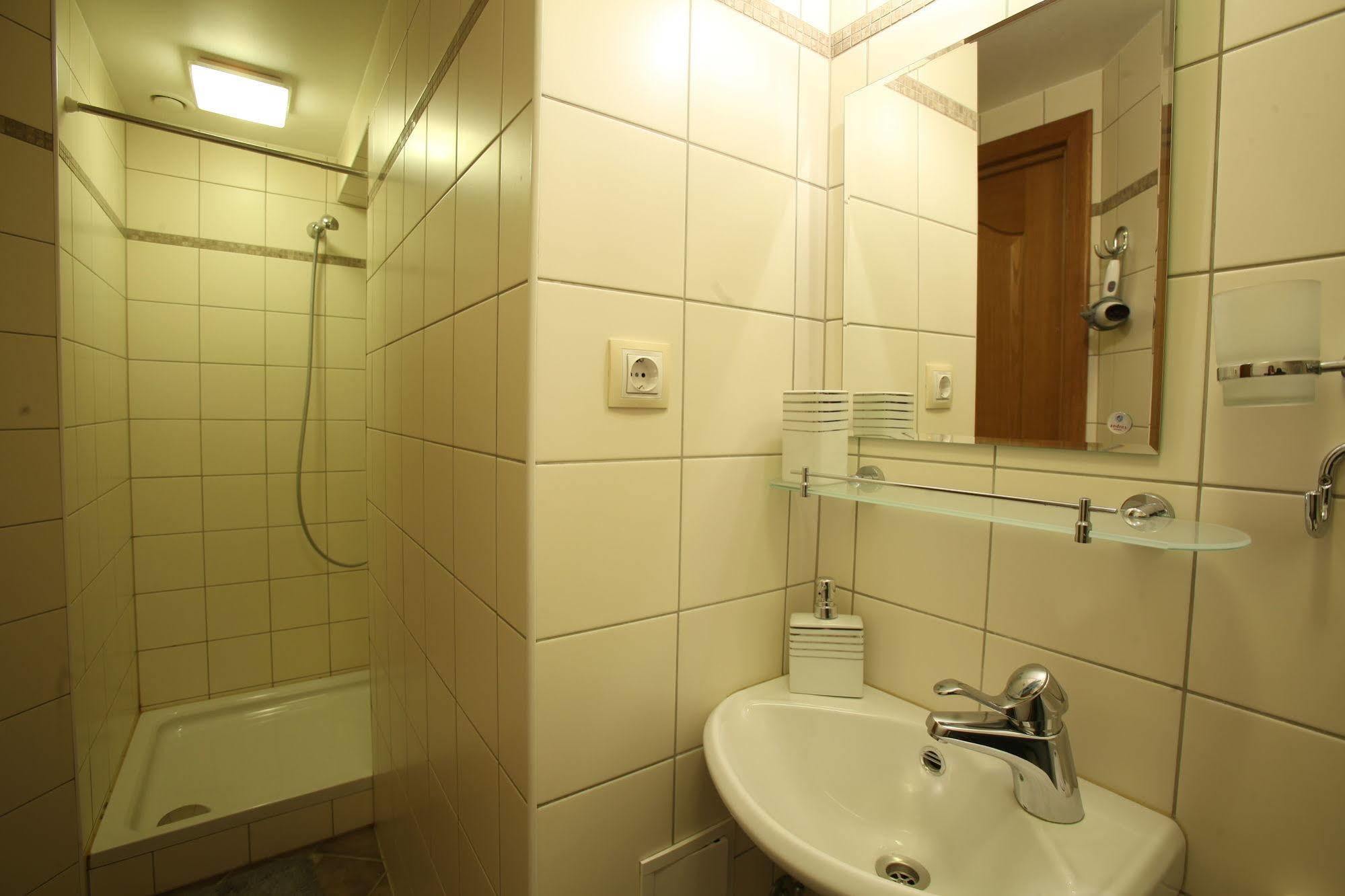 Delta Apartments - Old Town View Apartment Tallinn Ngoại thất bức ảnh